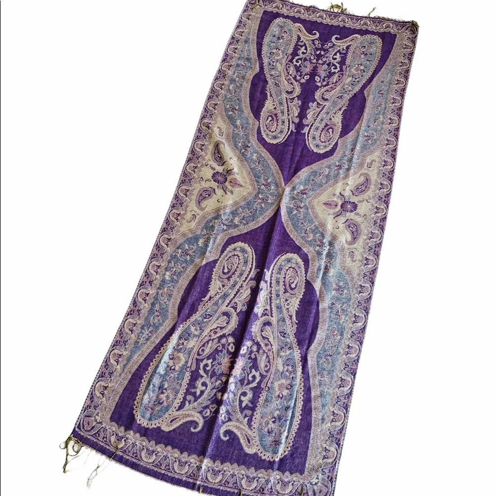 Scarf - Picture 6 of 7
